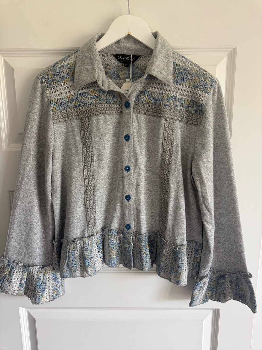 Young Threads NWT Boho Ruffle Hem Button Front Top Small